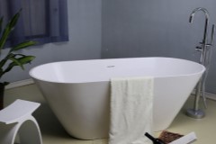 Oval Tub with Flared Sides, Slotted Overflow