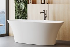 Oval Bath with Outward Curving Sides and Flat Rim