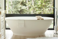 Oval Bath with Pedestal Style Base