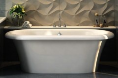 Center Drain Soaking Tub with Rolled Rim