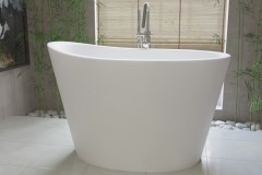 Japanese Style Freestanding Bath with Raised Neck Rest