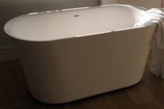 Oval Freestanding Bath, Angled Sides, Flat Rim