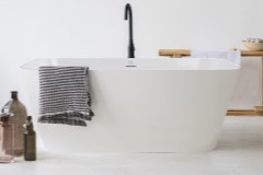 Rectangle Bath with Rounded Corners, Center Side Drain, Thin Rim