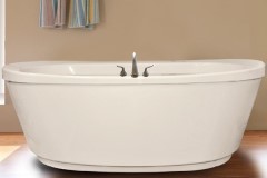 Oval Freestanding Tub with Slopped Rim