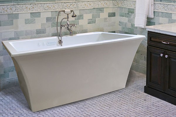 Rectangle Freestanding Tub with Wide Rim for Faucet