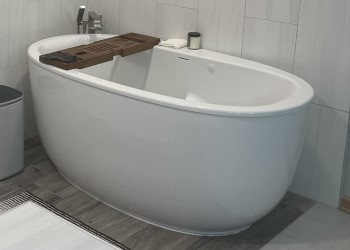 Oval Freestanding Heated Soaking Tub