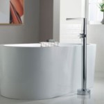 Freestanding Tub Filler with Cross Handle