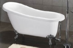 Claw Foot Slipper Bath in White with Chrome Feet