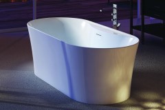 Oval Freestanding Tub, Curving Sides, Faucet Deck