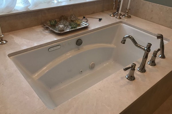 Rectangle Air Tub with Heater Installed as an Undermount